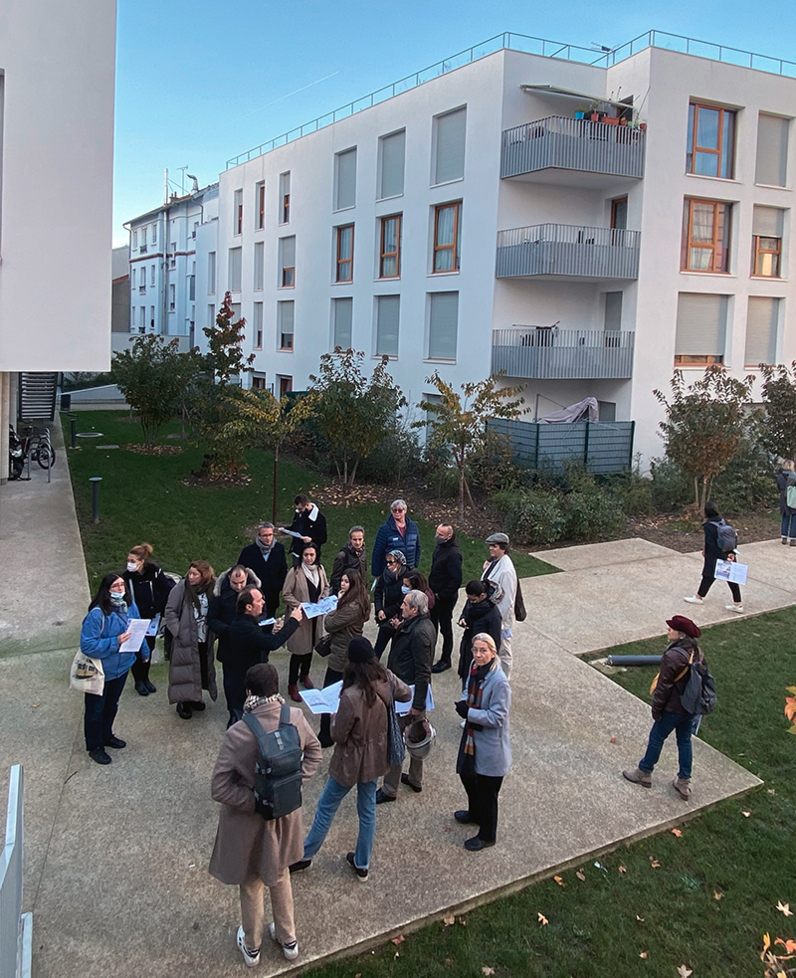 Logements et cité artisanale à Aubervilliers. Visite avec Didier Berger, architecte.