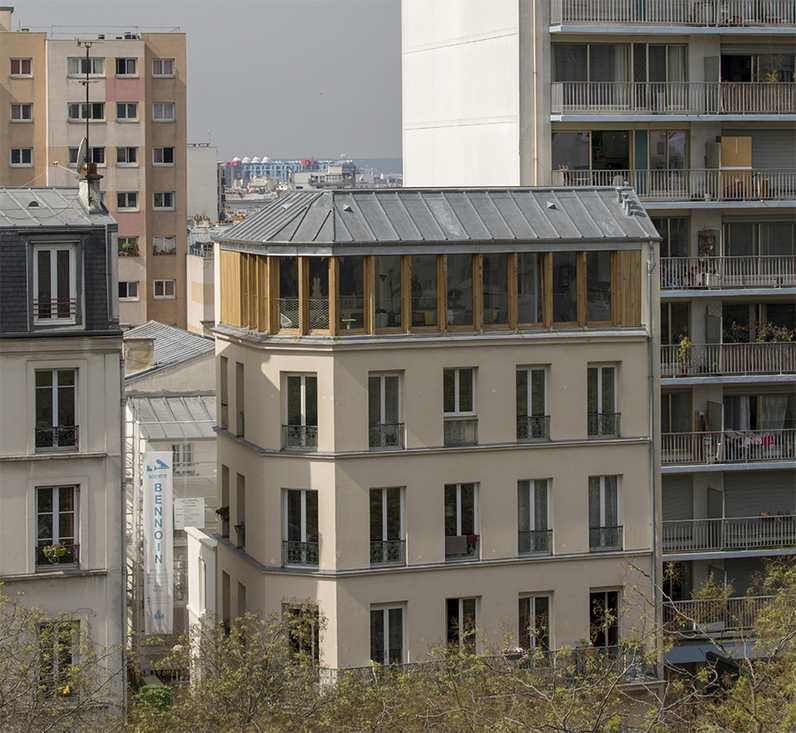 Surélévation en bois d’un immeuble faubourien à Paris, par Niney et Marca Architectes