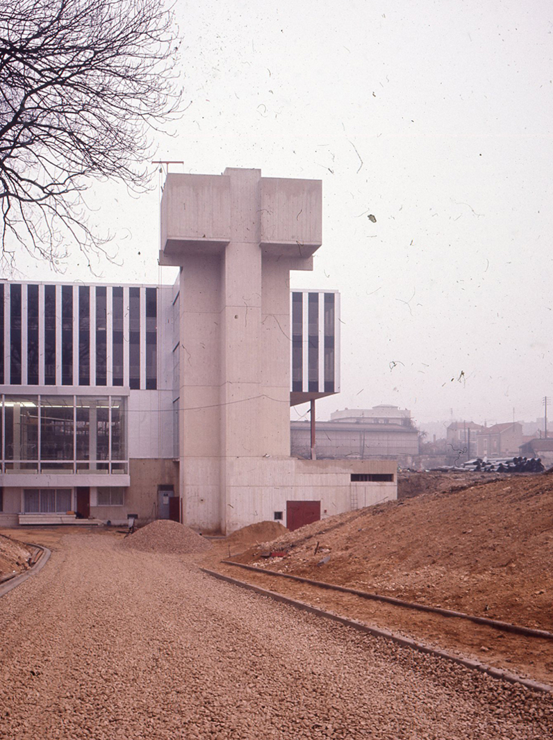 Hôtel de ville de Fontenay-sous-Bois lors du chantier de construction