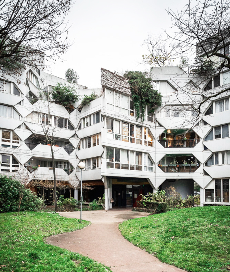Une des dernières inscriptions au titre des Monuments Historiques (2021) dans le 94 :
Immeuble Casanova, Ivry / Architecte Jean Renaudie