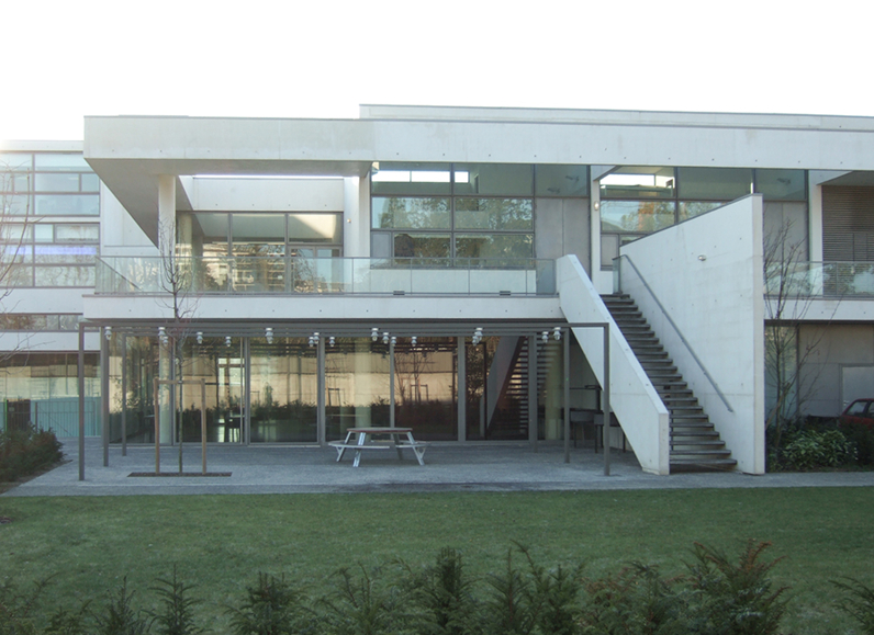 Musée d'art contemporain Macval à Vitry-sur-Seine, façade sur jardin